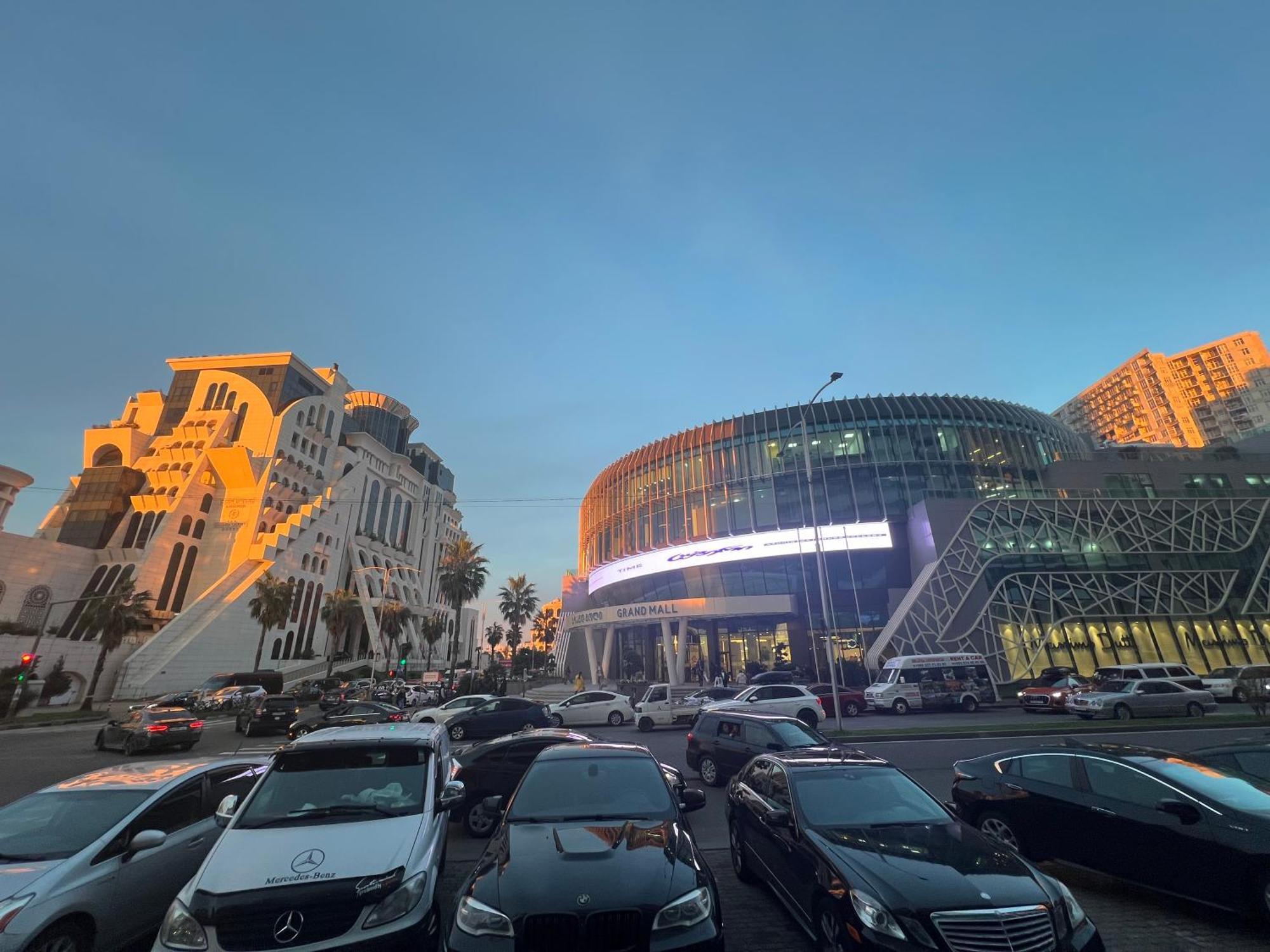 באטומי Hotel Paris מראה חיצוני תמונה
