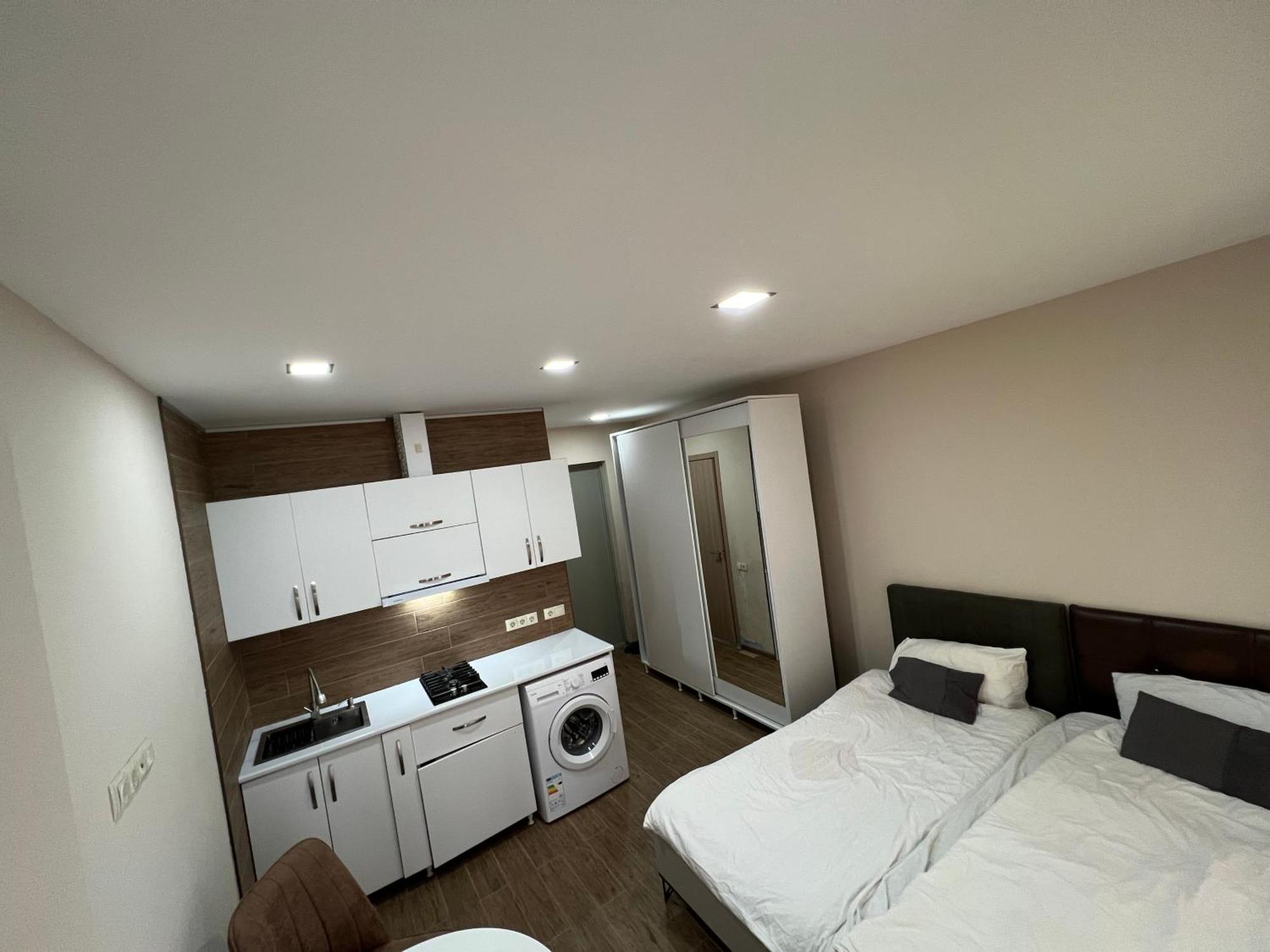 באטומי Hotel Paris מראה חיצוני תמונה