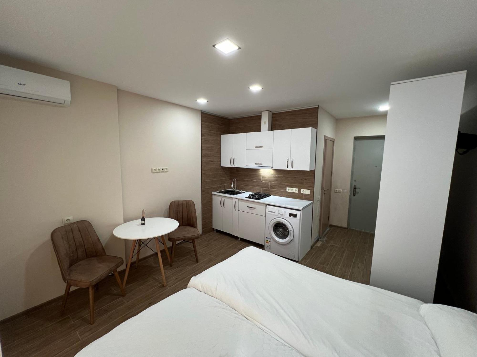 באטומי Hotel Paris מראה חיצוני תמונה