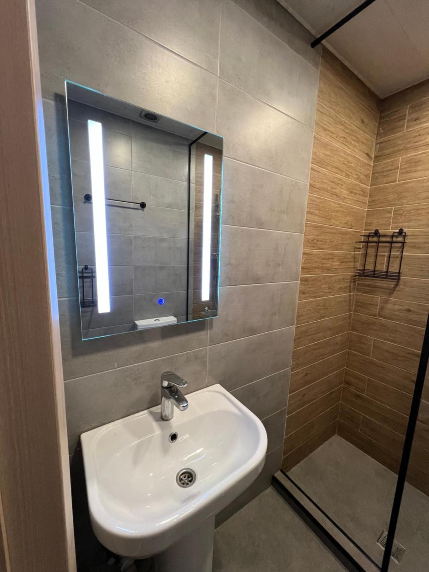 באטומי Hotel Paris מראה חיצוני תמונה